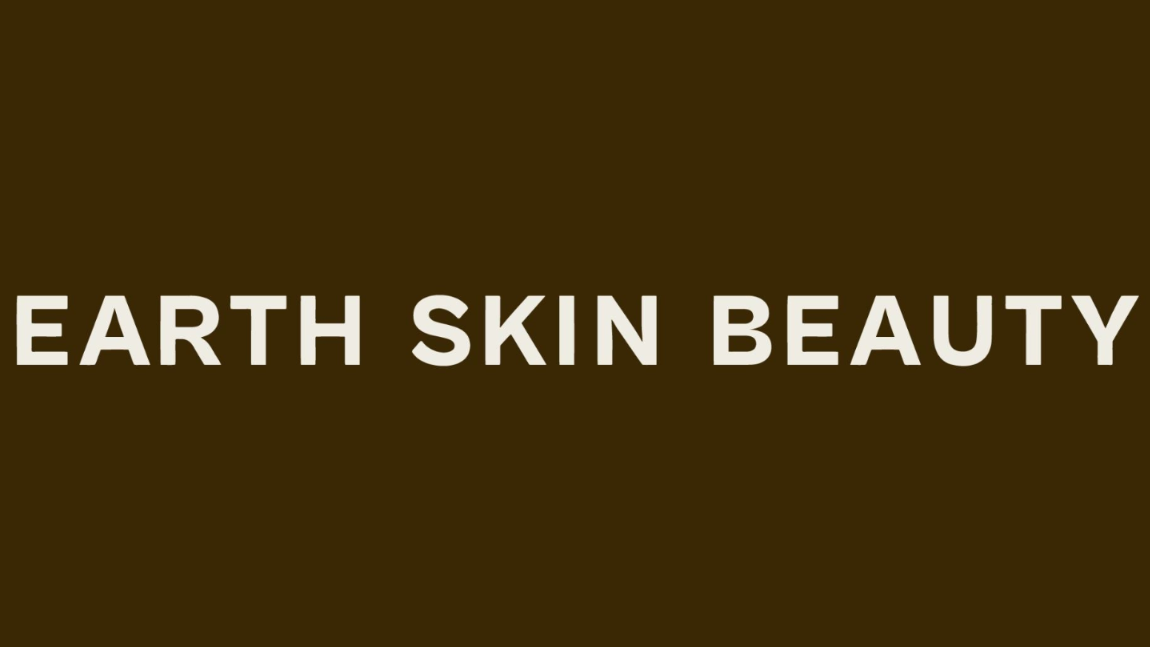 Text 'EARTH SKIN BEAUTY' on a brown background